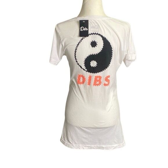 NEW WITH TAGS DIBS WHITE YIN YANG GRAPHIC LOGO COTTON T-SHIRT SIZE LARGE - Picture 3 of 6
